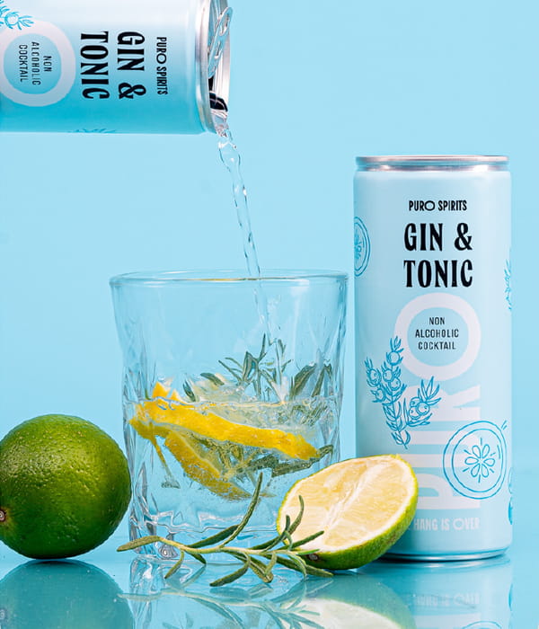 Puro-250ml_GinTonic_lifestyle.jpg